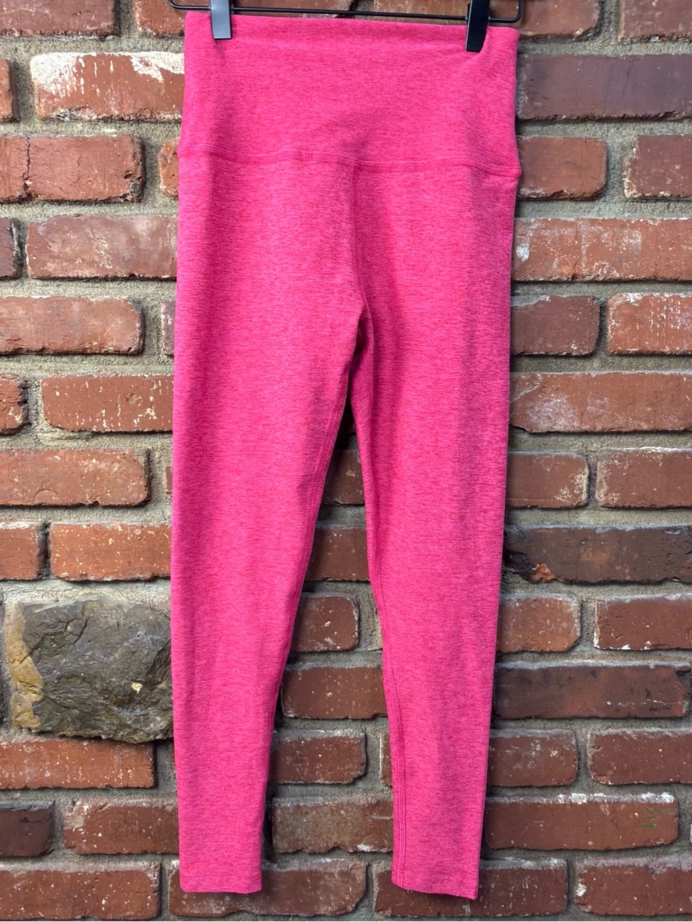 Beyond Yoga womens Spacedye Midi Leggings Pink 7/8 length size Medium yoga